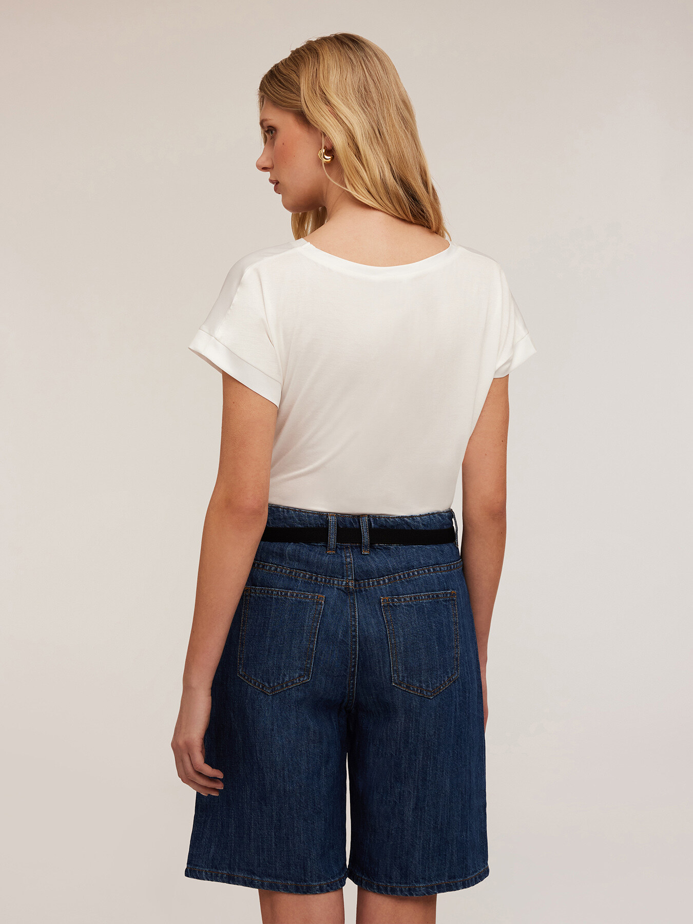 Two-material T-shirt image number 1