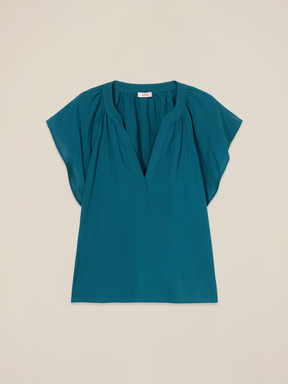 Short-sleeved viscose blouse