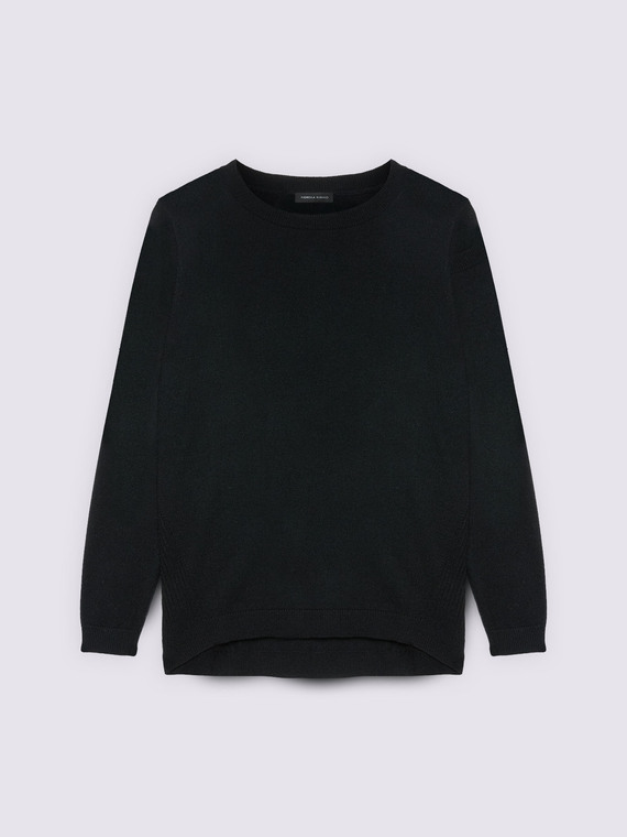 Crew neck sweater in viscose blend