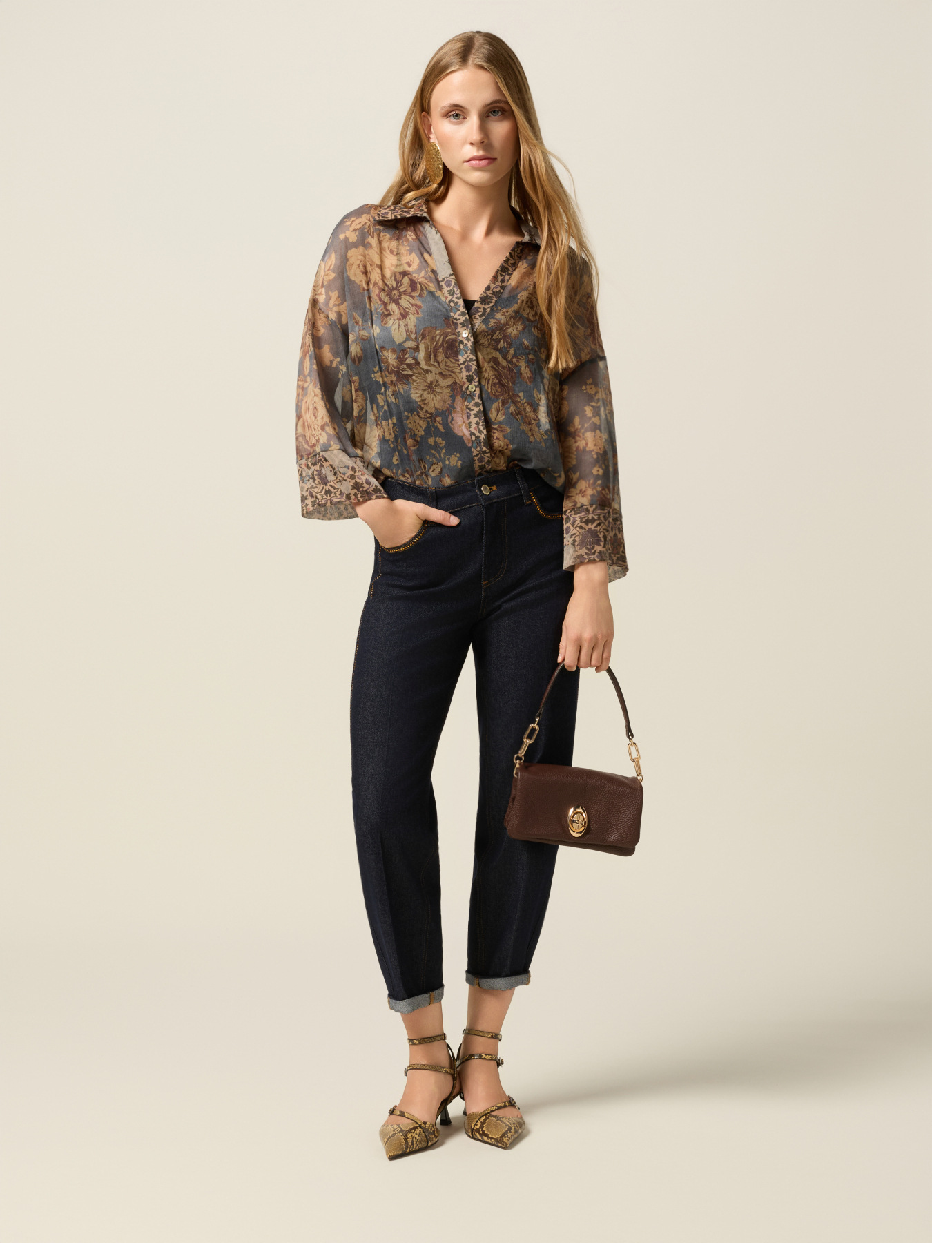 Jeans palazzo con strass image number 0