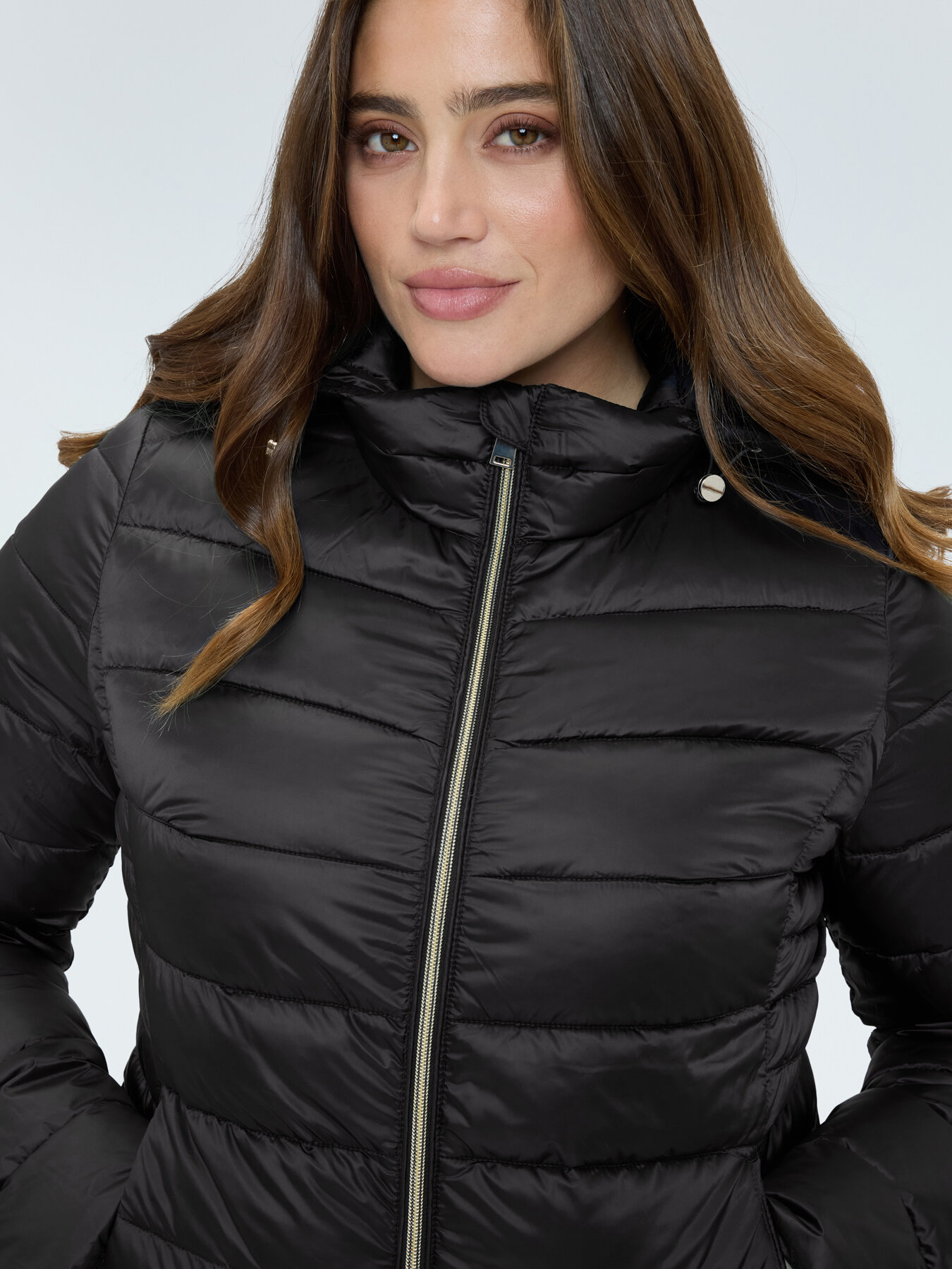 Quilted down jacket with detachable hood image number 3