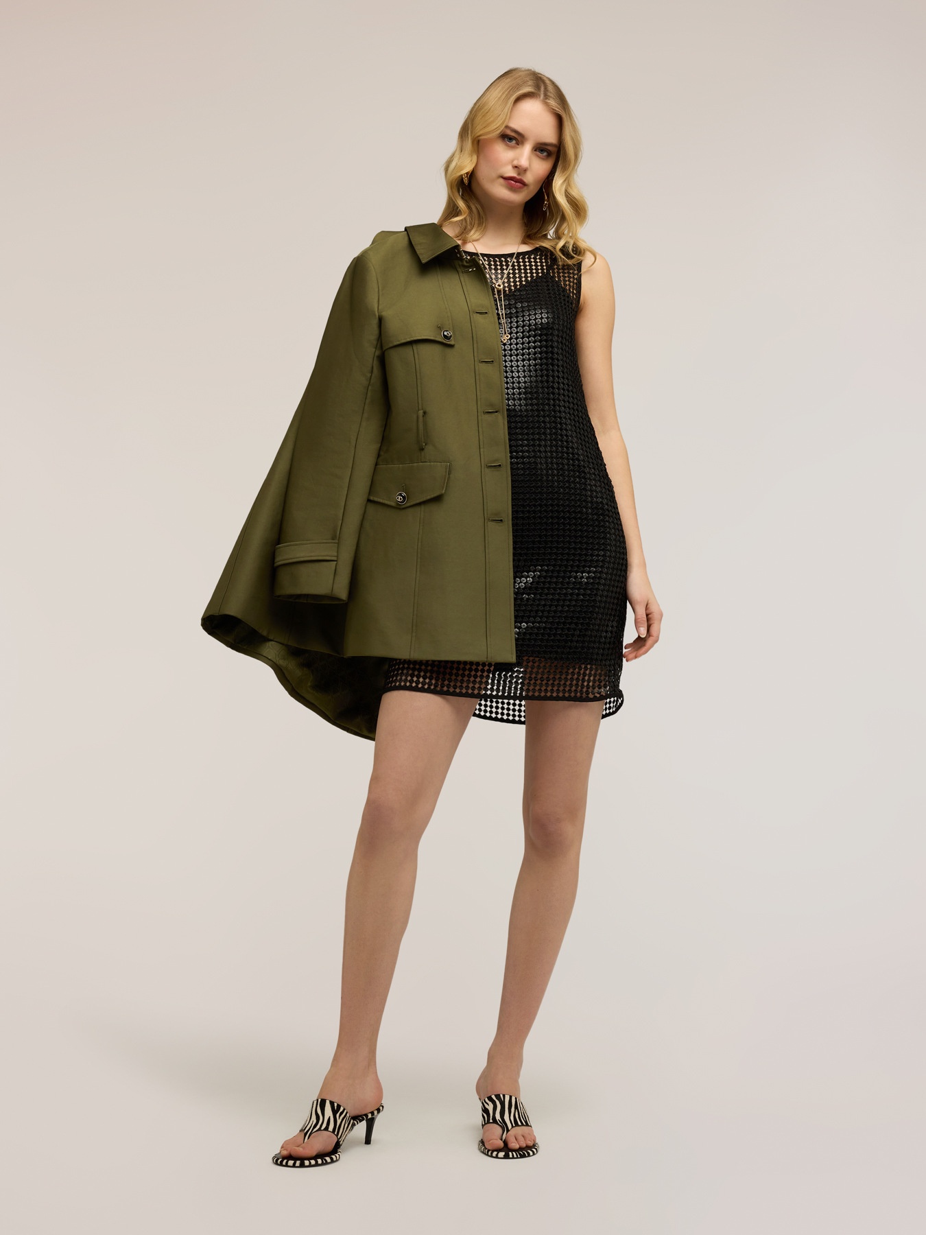 Short mesh dress with sequins image number 3