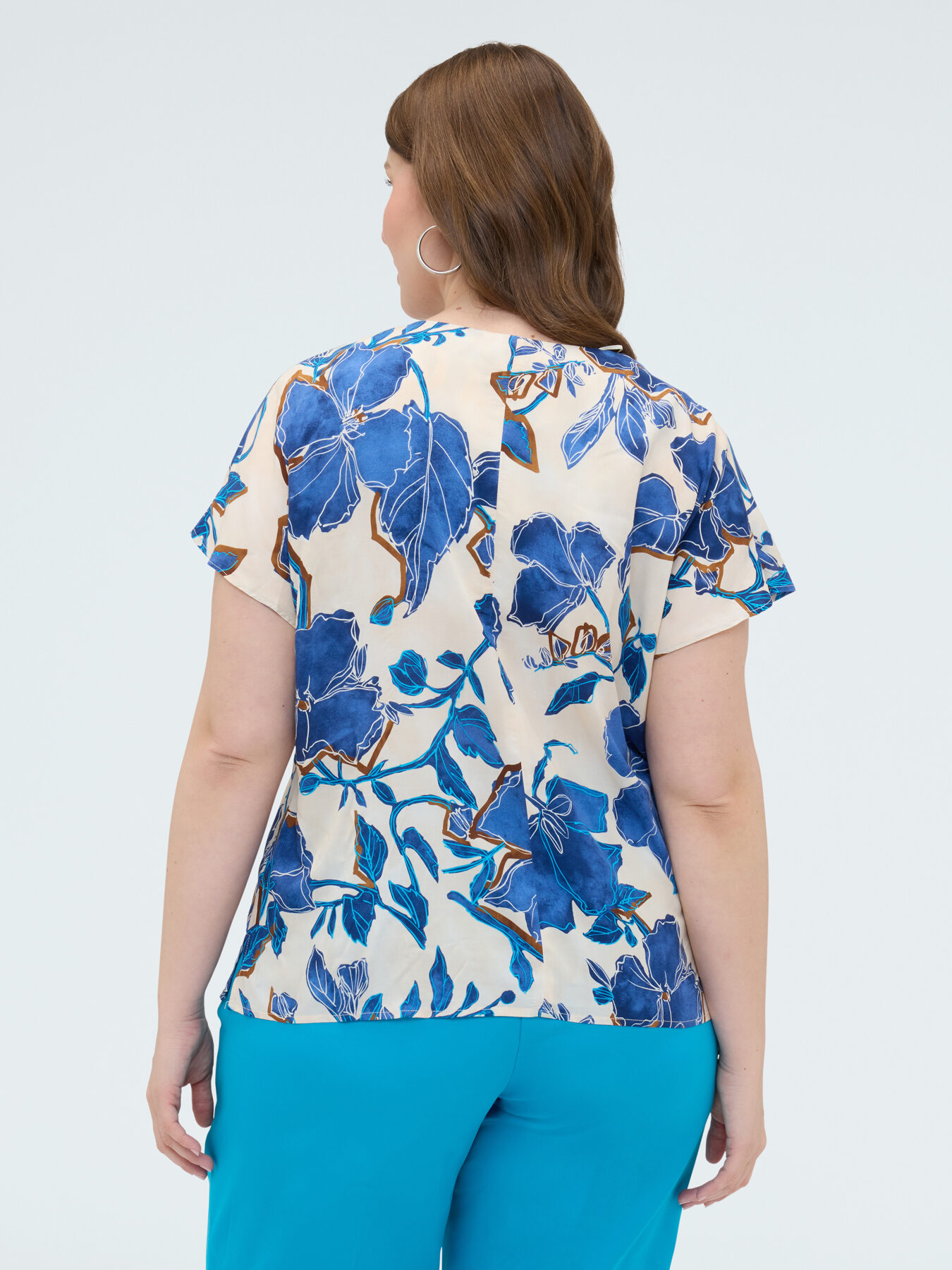 Bluse mit Blumendruck image number 1