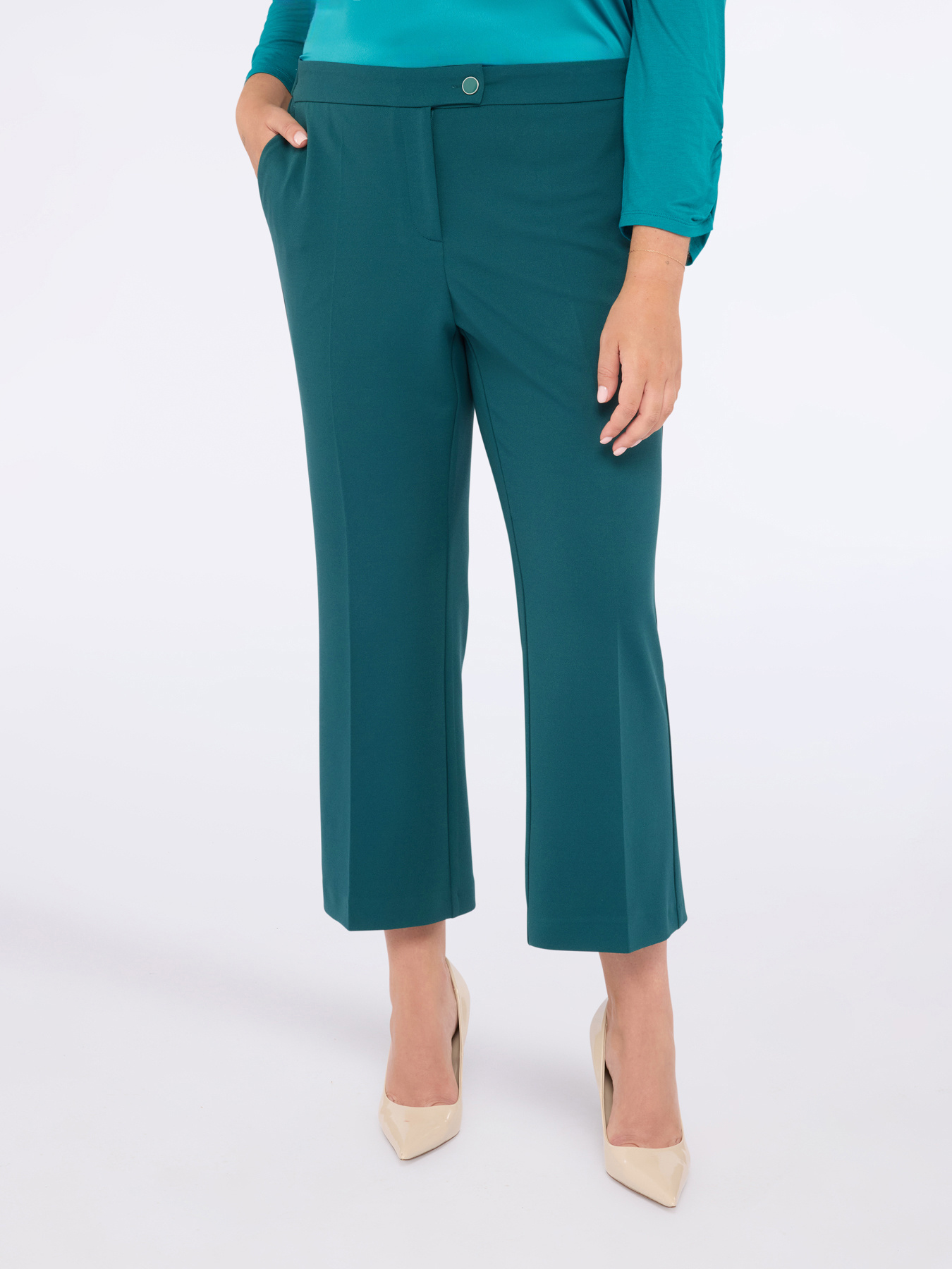 Pantaloni kick flare in tessuto stretch image number 3