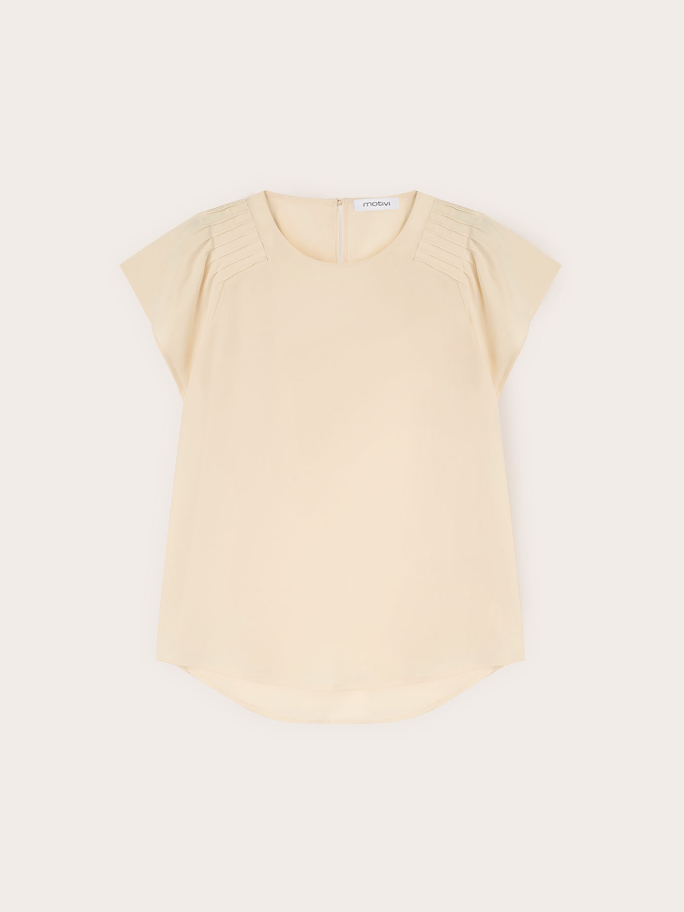 Cr&ecirc;pe de chine blouse with pleats image number 4