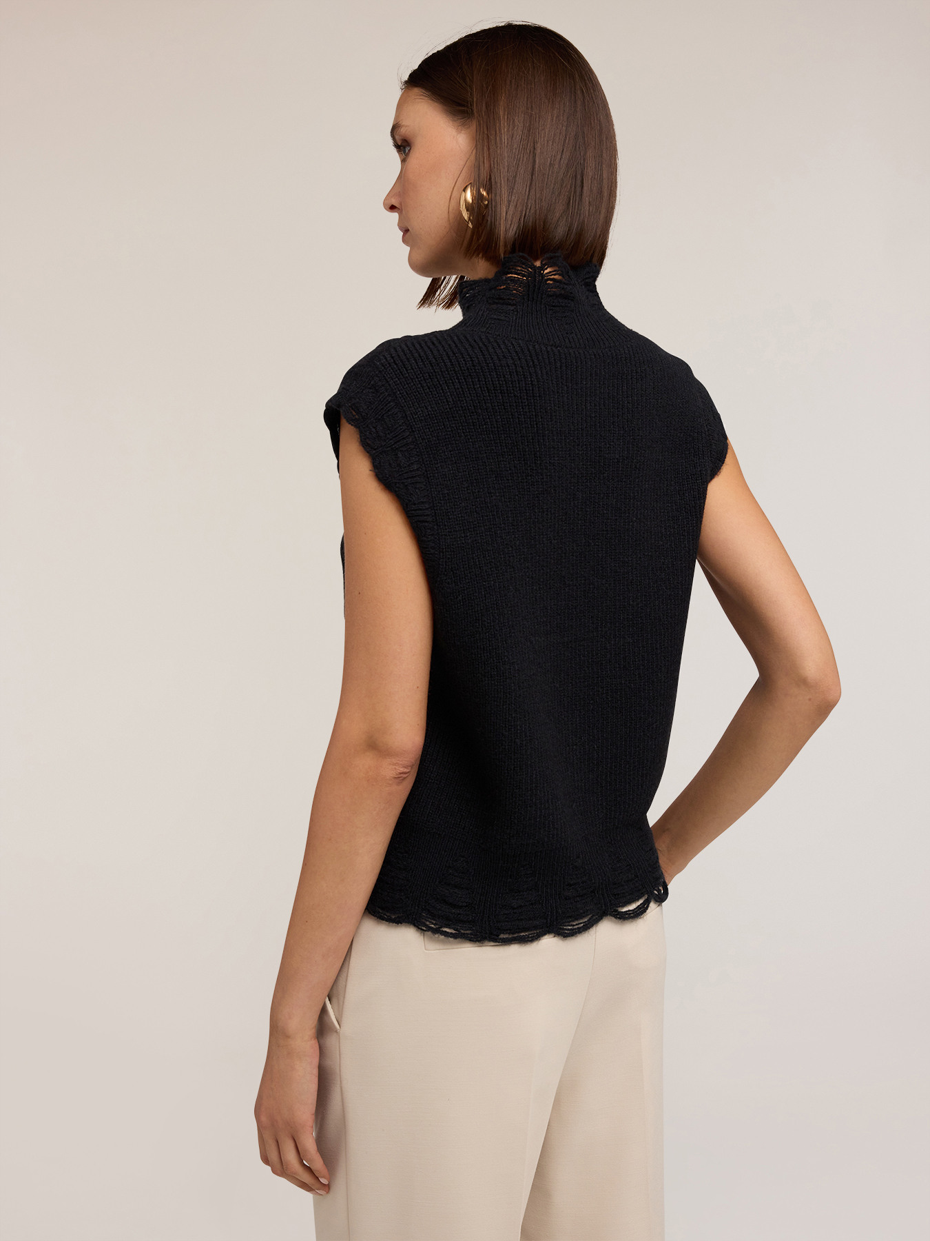 Knitted turtleneck sweater image number 1