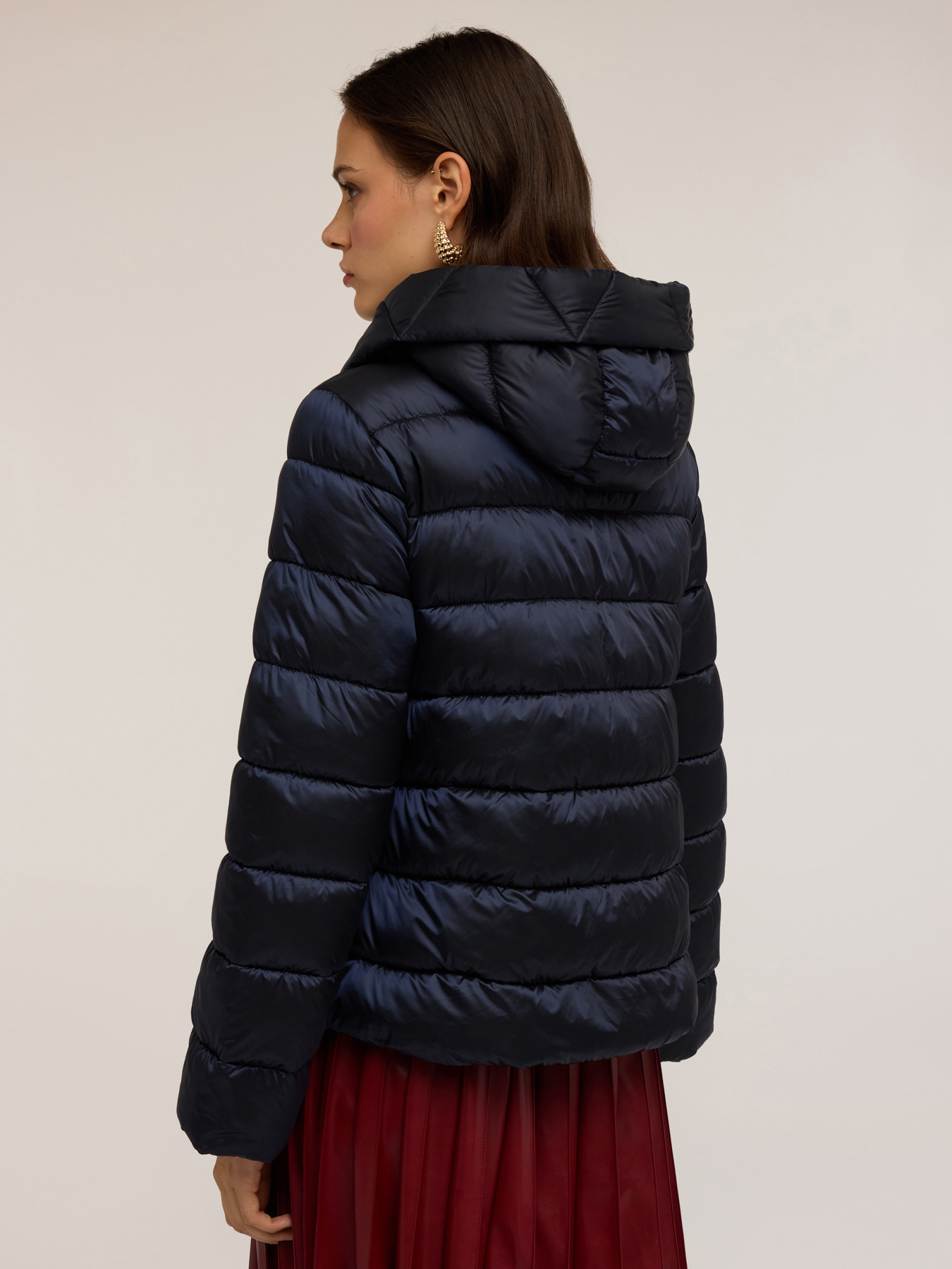 Glänzende Nylon-Daunenjacke image number 1