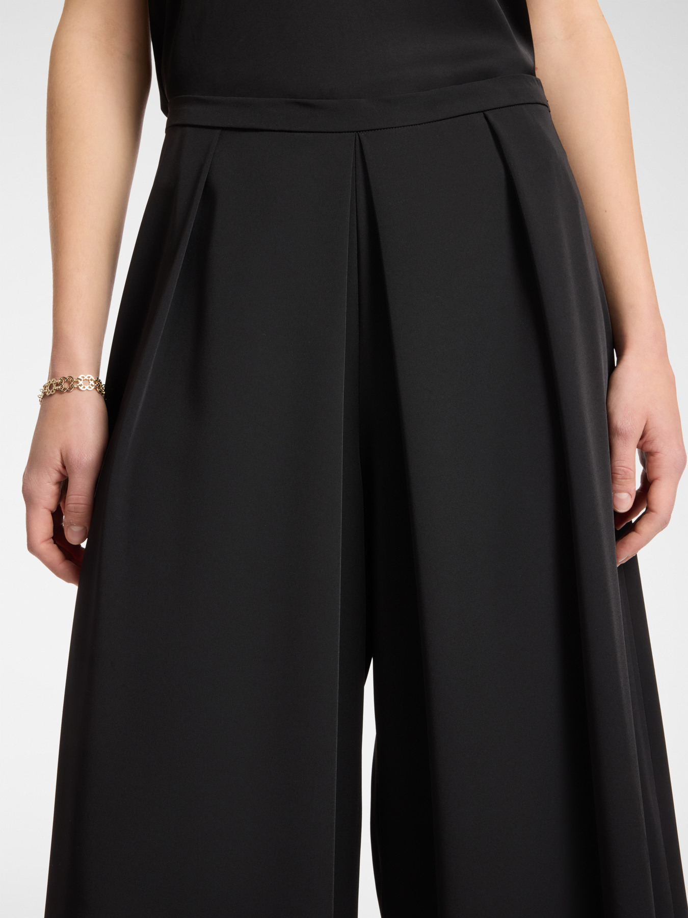 Pantalon large cropped à plis image number 2