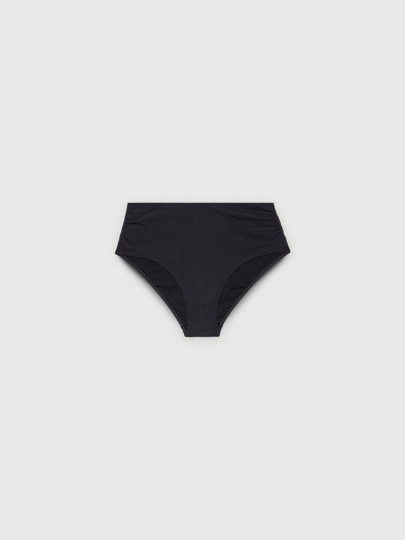 Slip avec boucles