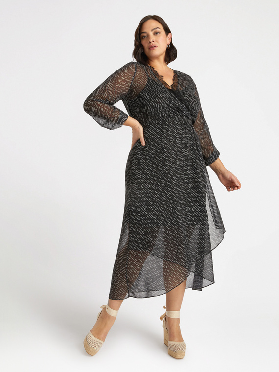 Gepunktetes Kleid mit Überkreuzung vorne
