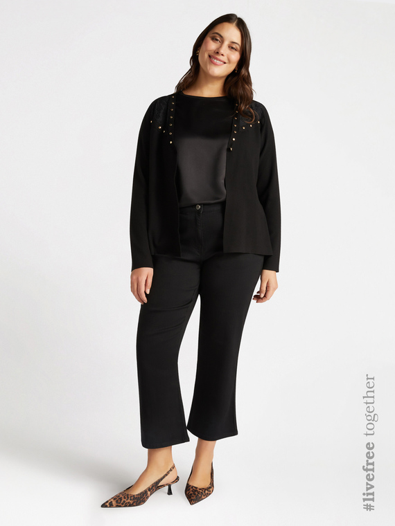 Jean kick flare total black