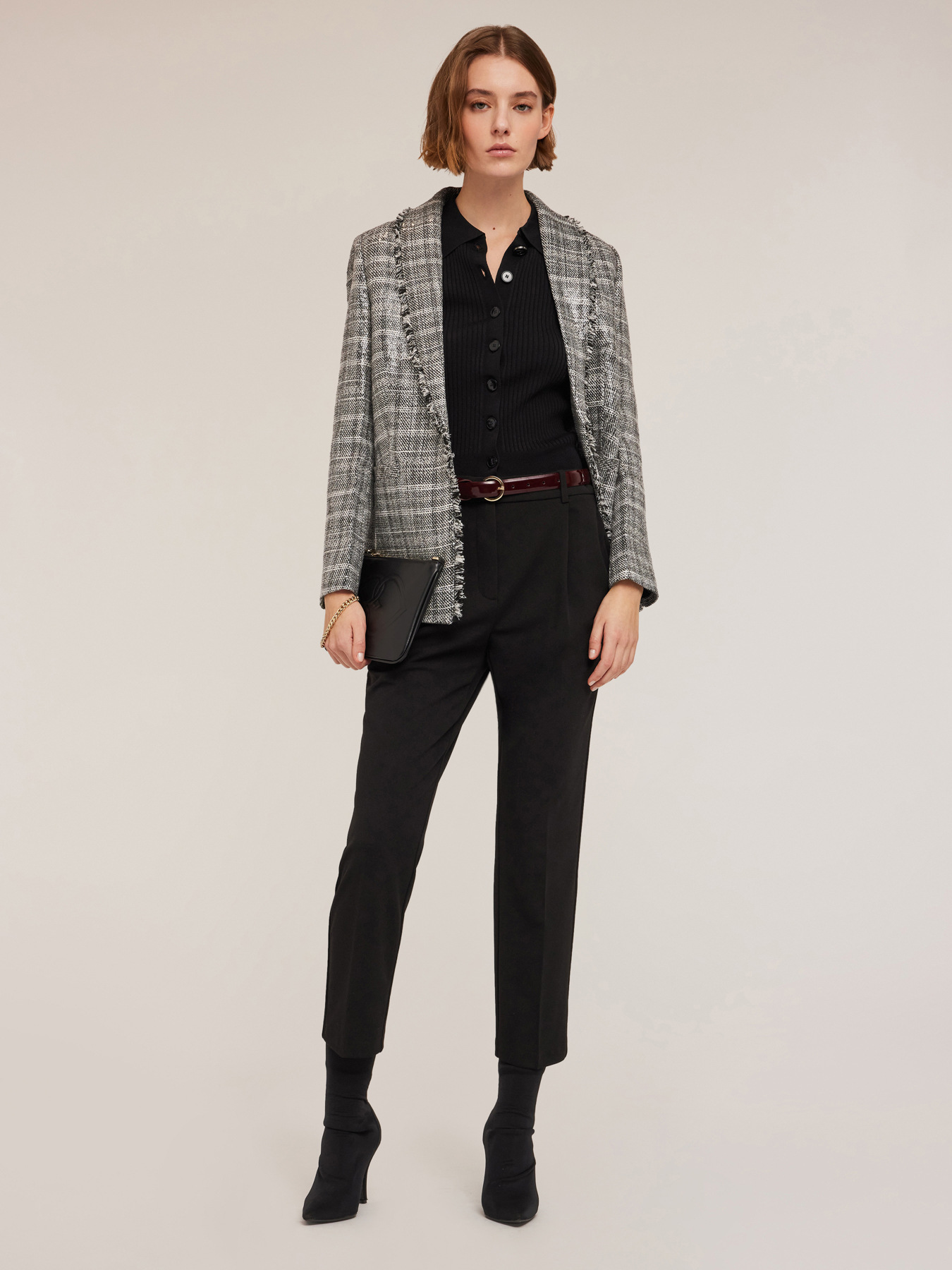 Pantalon coupe normale en tissu cr&ecirc;pe image number 0