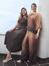 Langes ausgestelltes Kleid mit Applikation image number 5
