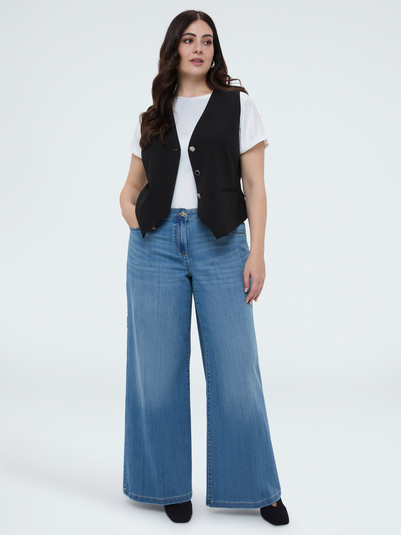 Stretch fabric vest image number 2