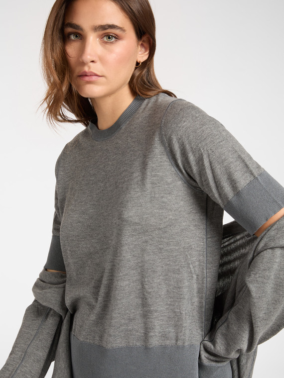 Short-sleeved wool sweater