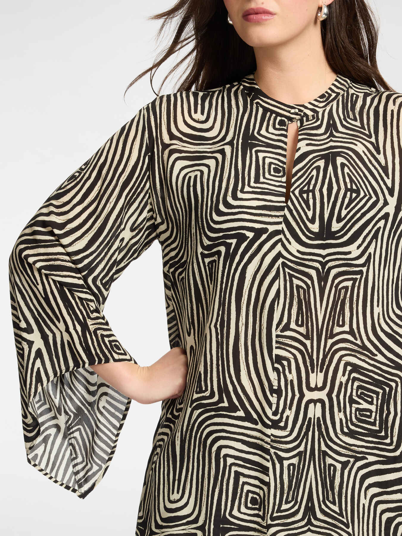 Blusa lunga stampata in viscosa image number 3