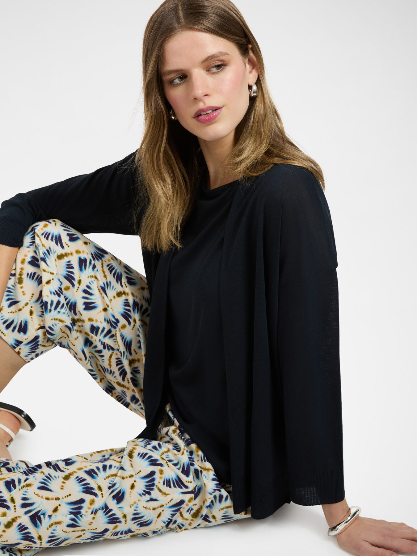 Relaxed fit open-front t-shirt image number 0