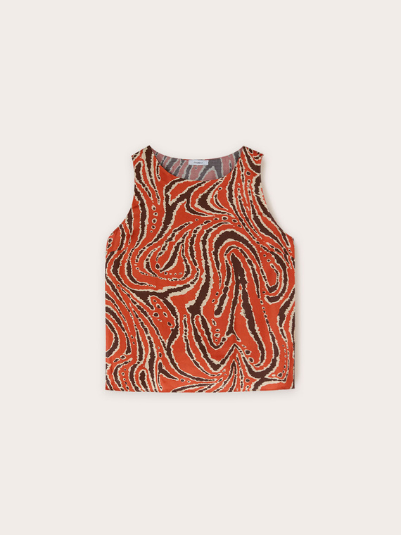 Flowing printed top with rear slit