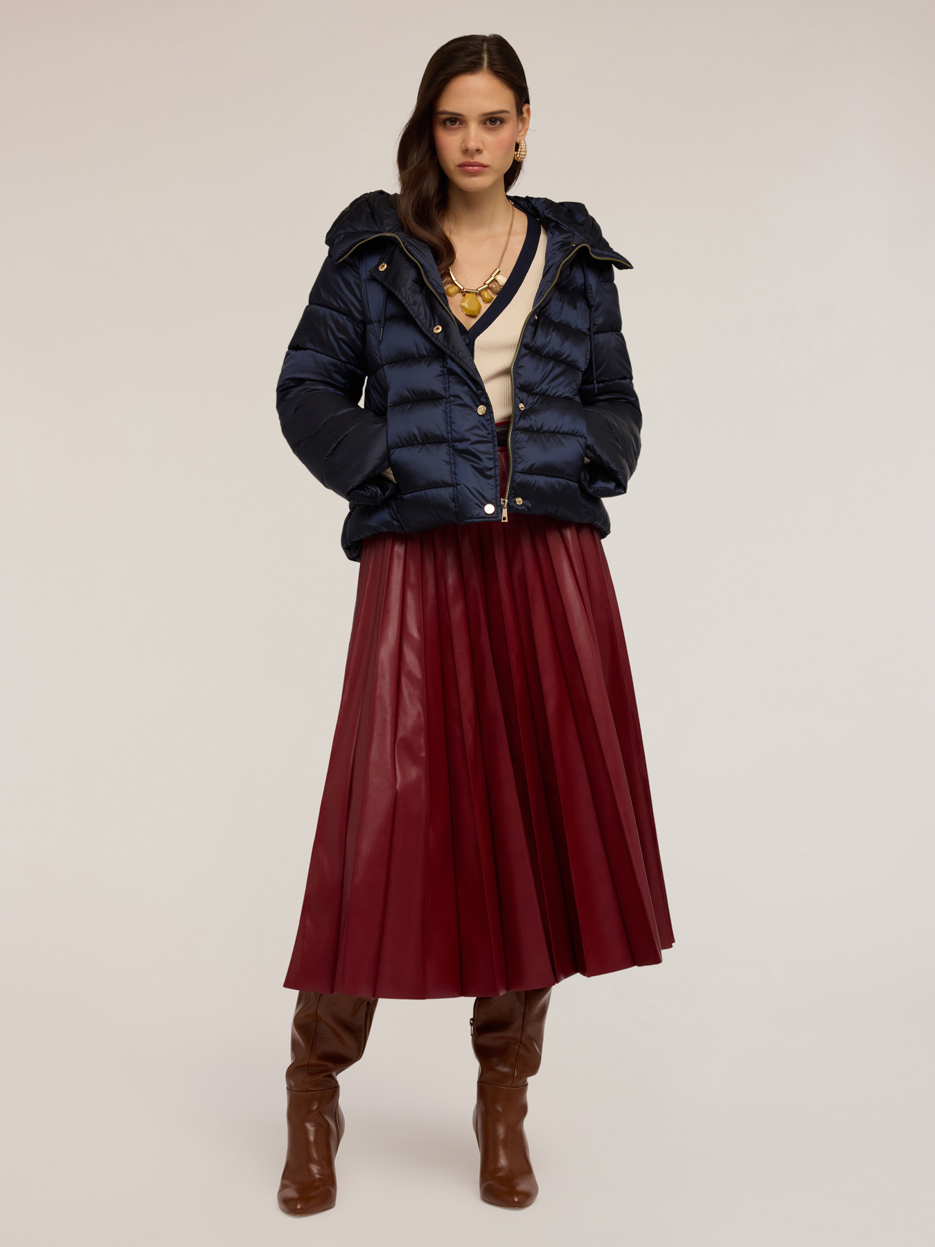 Glänzende Nylon-Daunenjacke image number 2