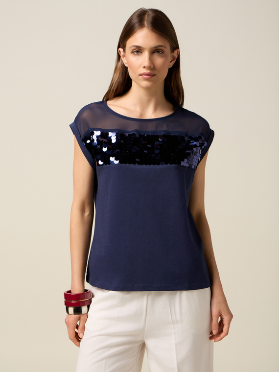 Camiseta de dos materiales con lentejuelas