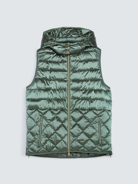 Sleeveless hooded puffer jacket