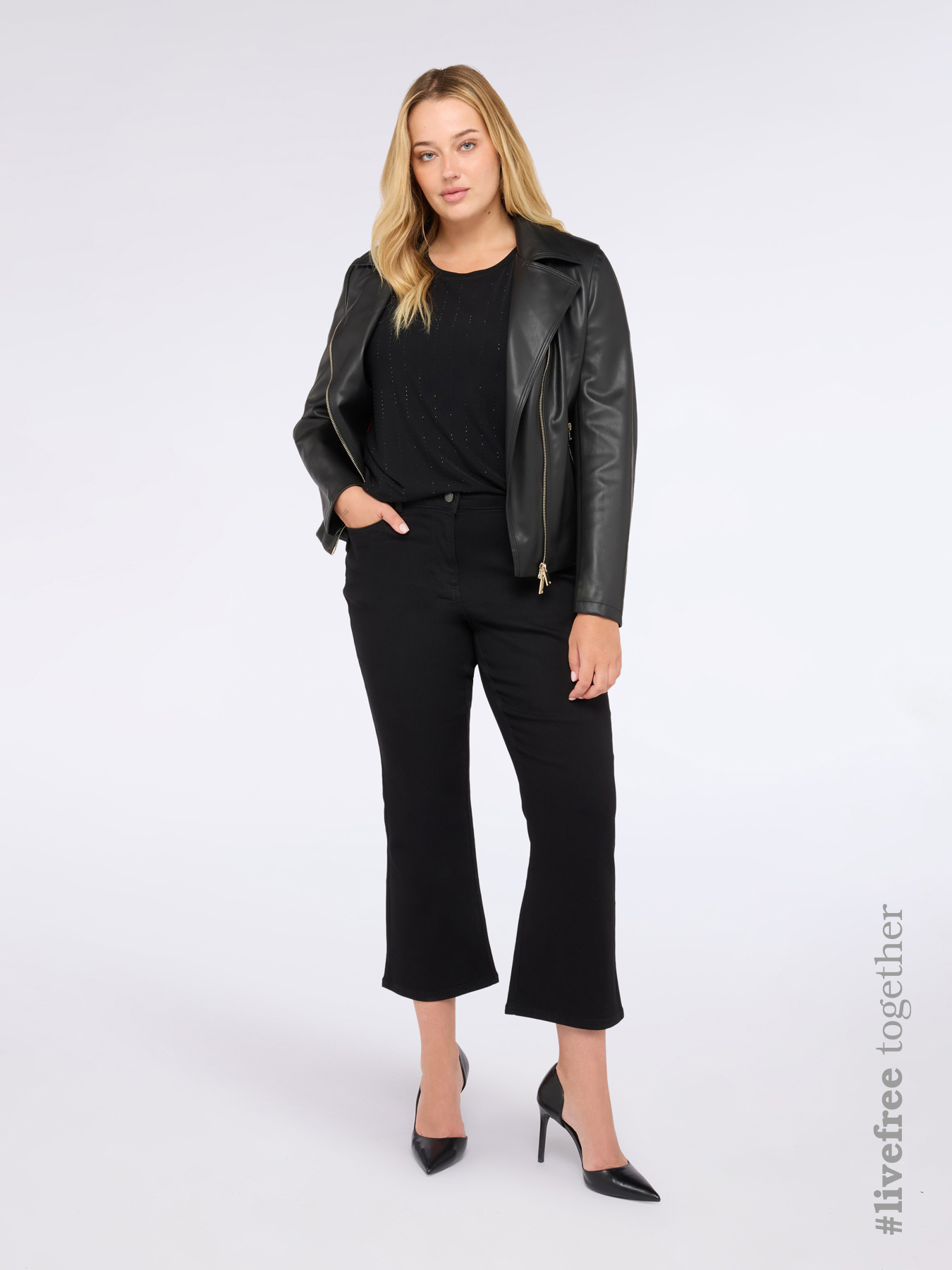 T-Shirt aus Jersey mit T&uuml;ll und Glitzerpunkten image number 0