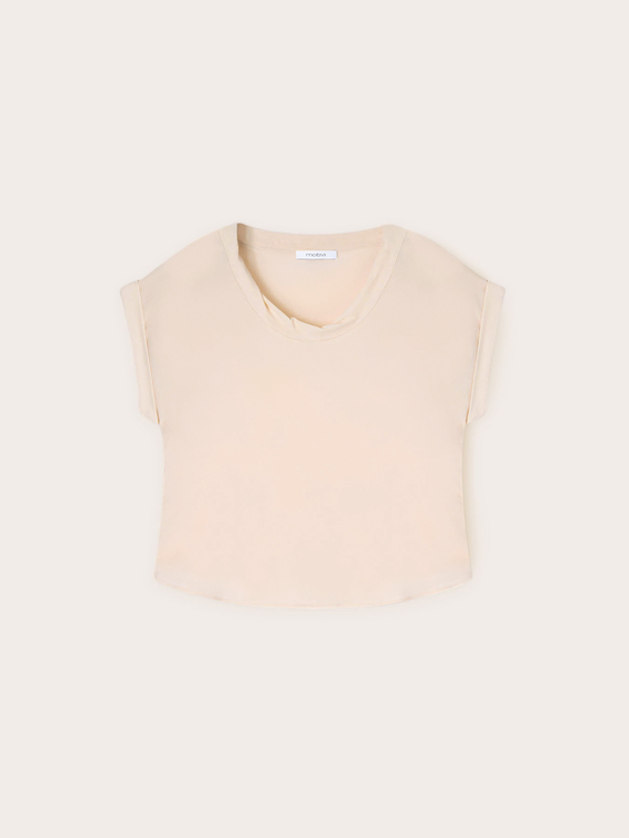 Blouse with twisted trim