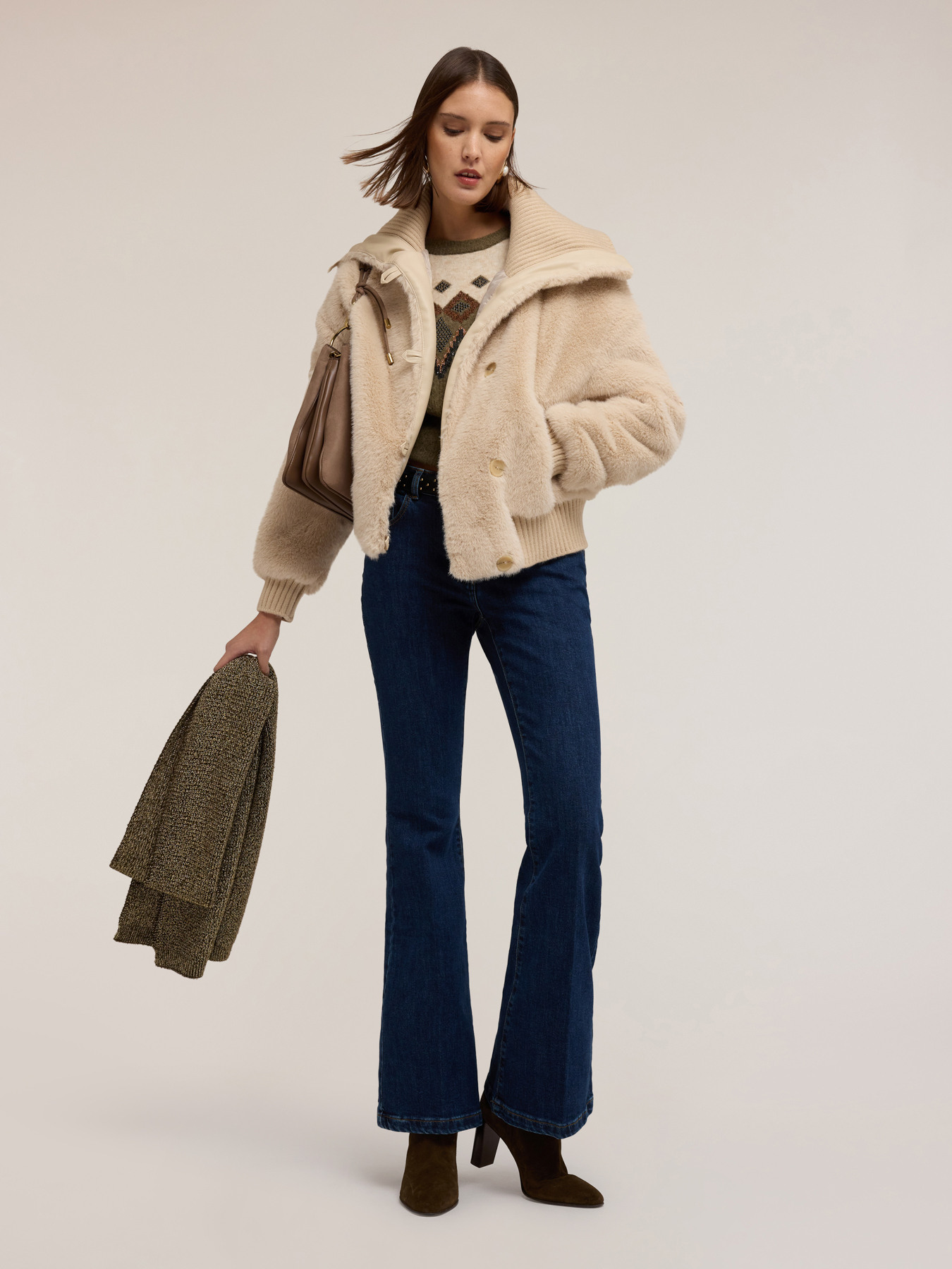 Veste effet teddy avec col haut image number 2