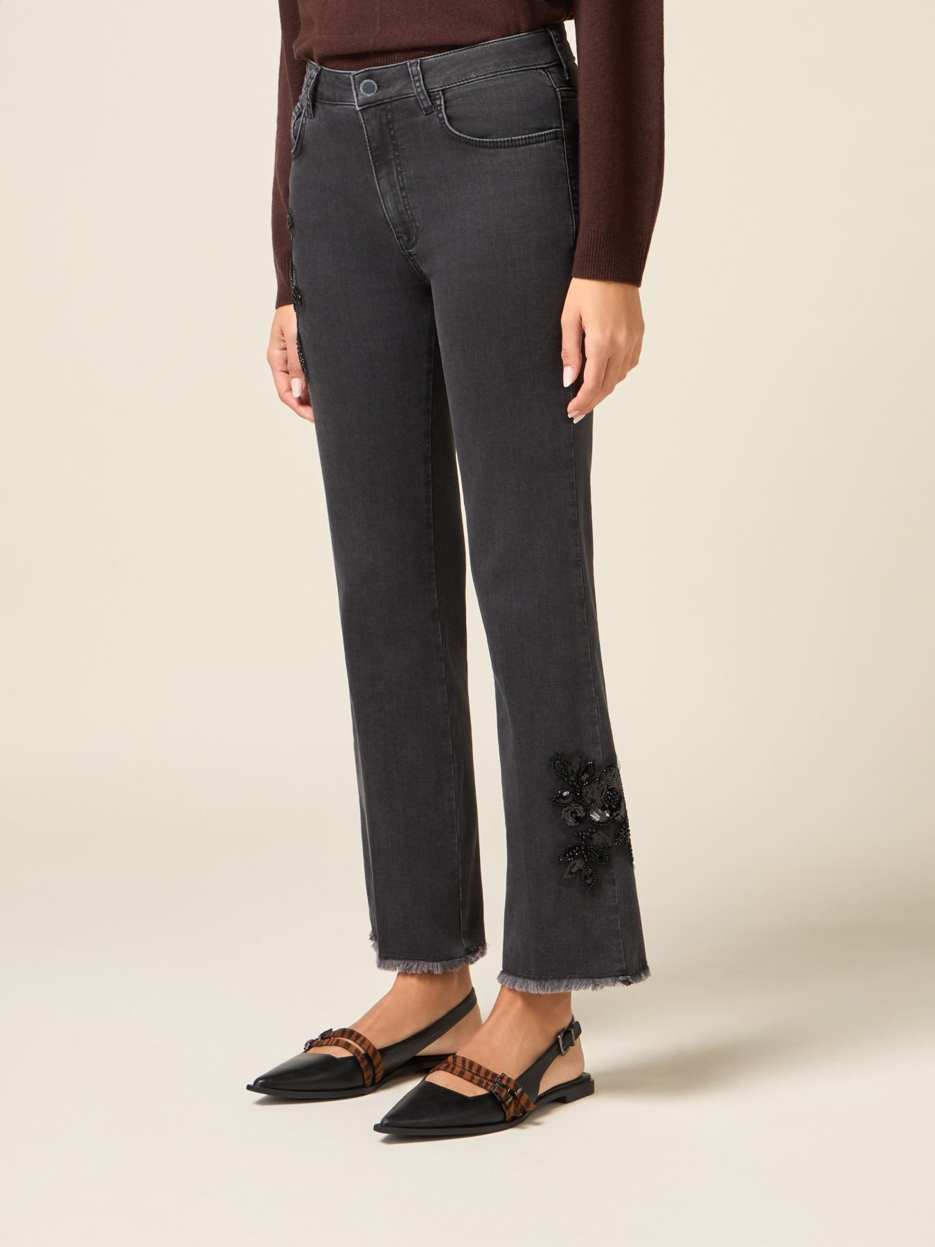 Jeans cropped wide in denim con patch decorativo image number 3