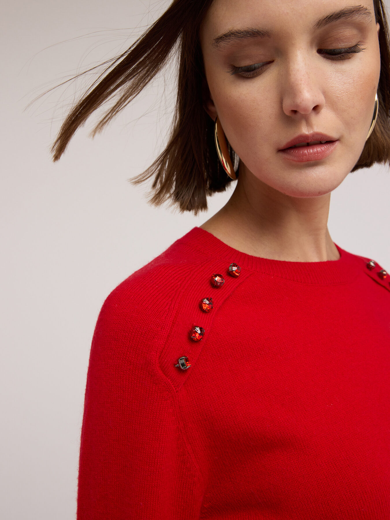 Pullover aus Wollmischung mit Schmuckdetails image number 3