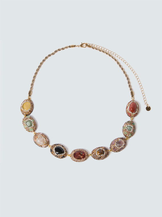 Collar con piedras multicolor y estr&aacute;s