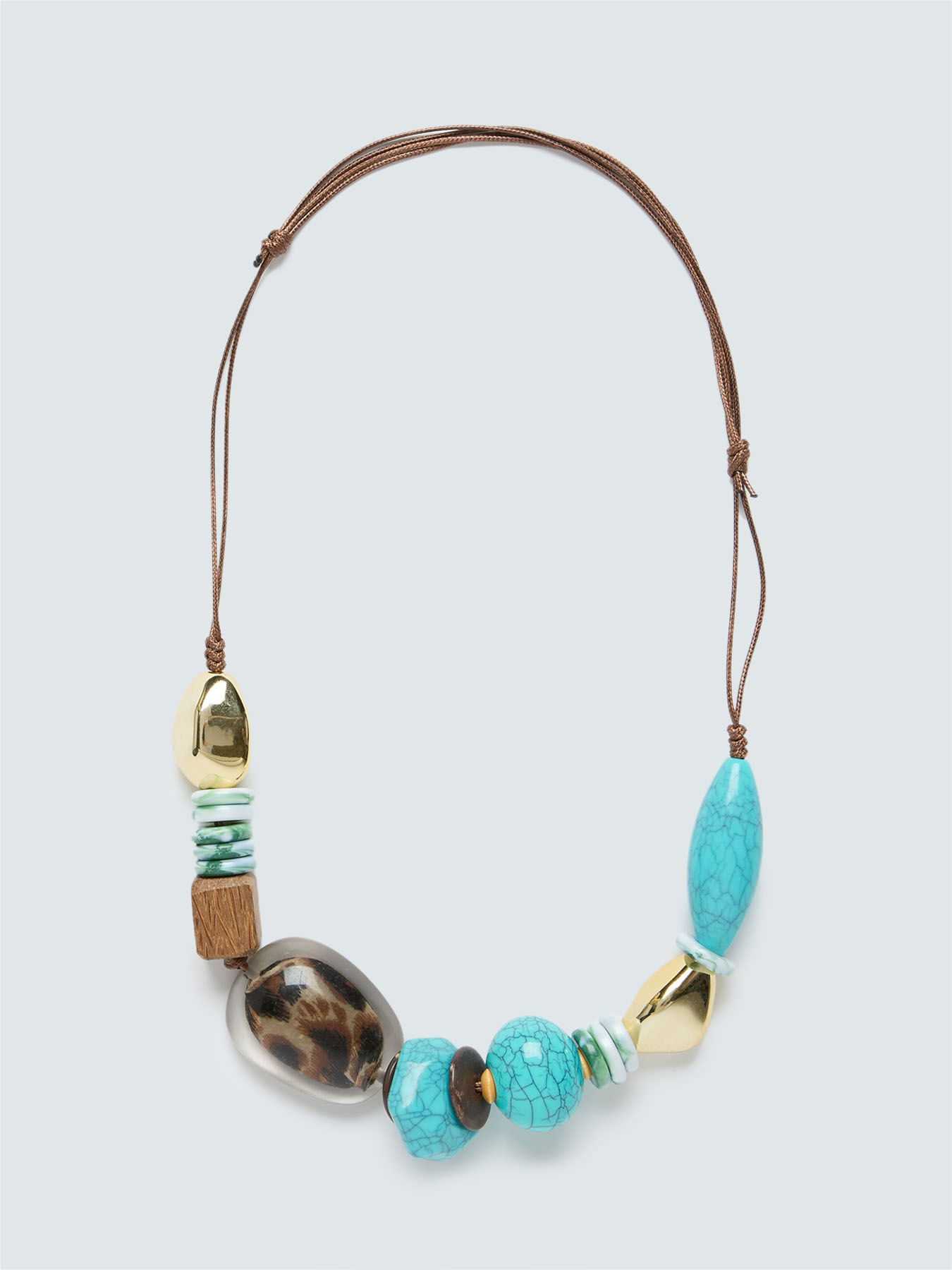 Collana etnica con elementi decorativi image number 1
