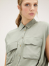 Cropped shirt with pockets image number 2