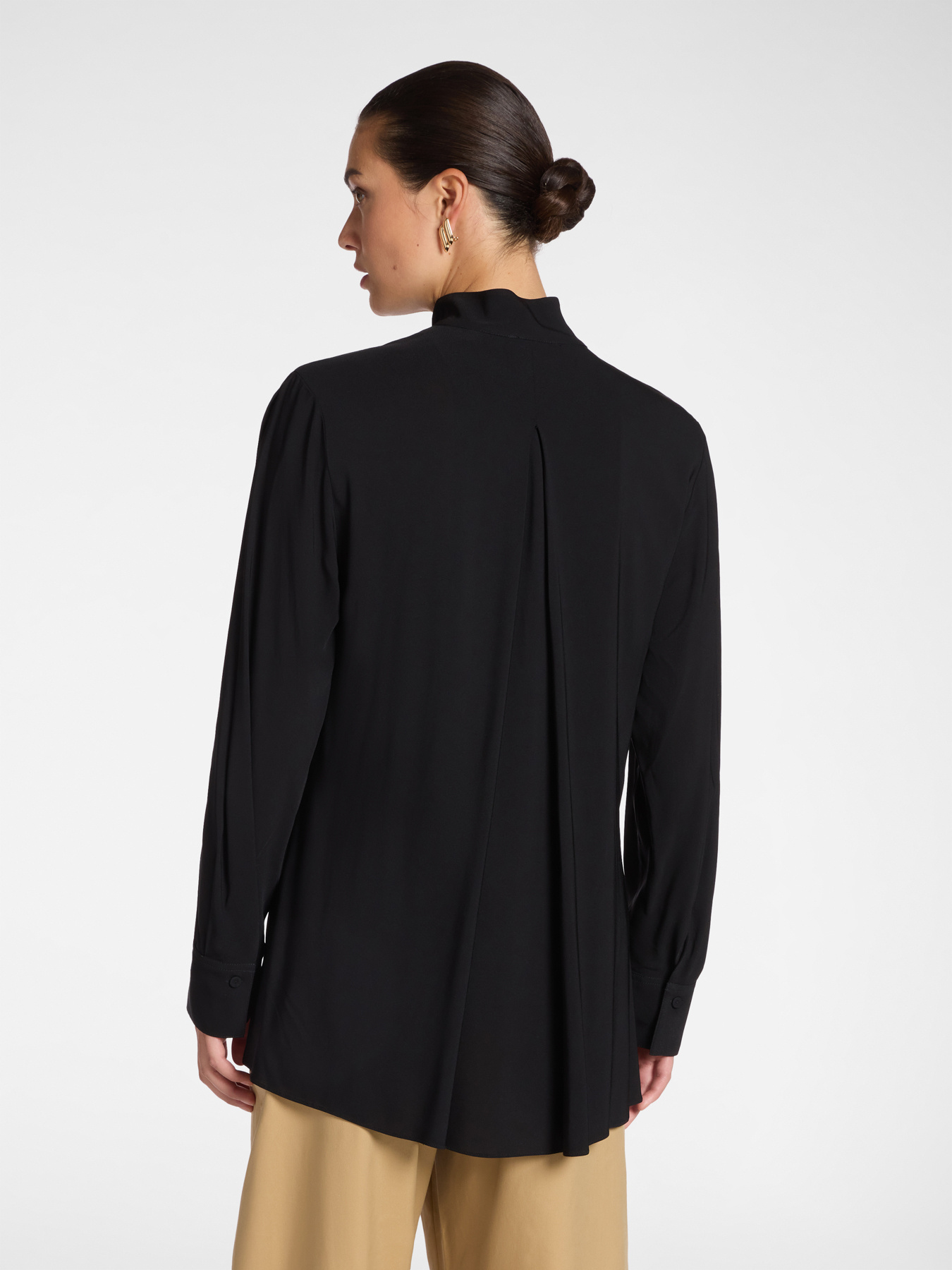 Blusa in cr&ecirc;pe de Chine image number 1