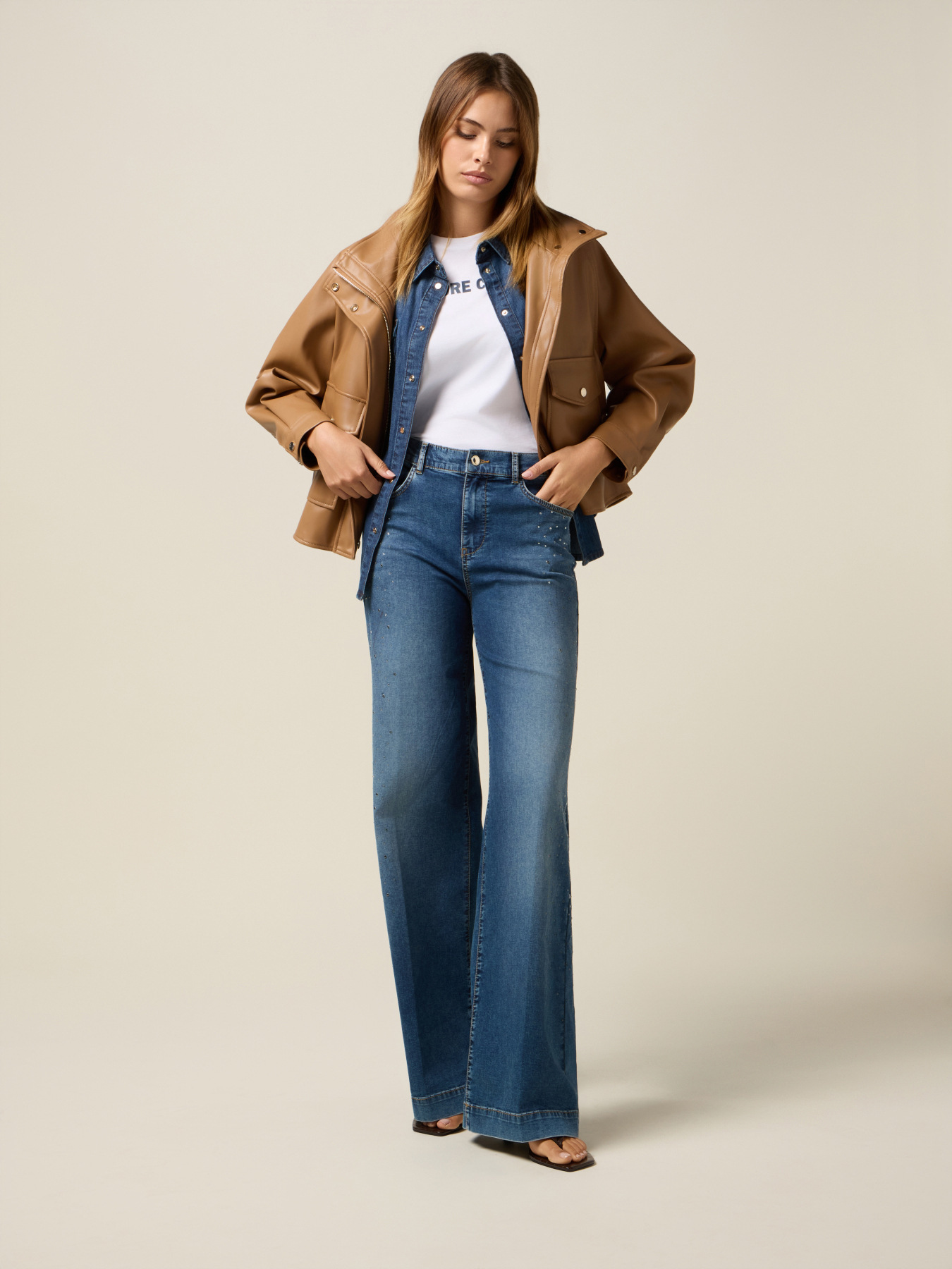Wide-leg jeans with crystals image number 0