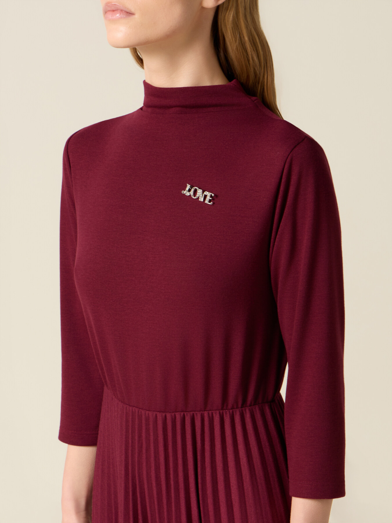 Viscose blend flare dress with brooch image number 2