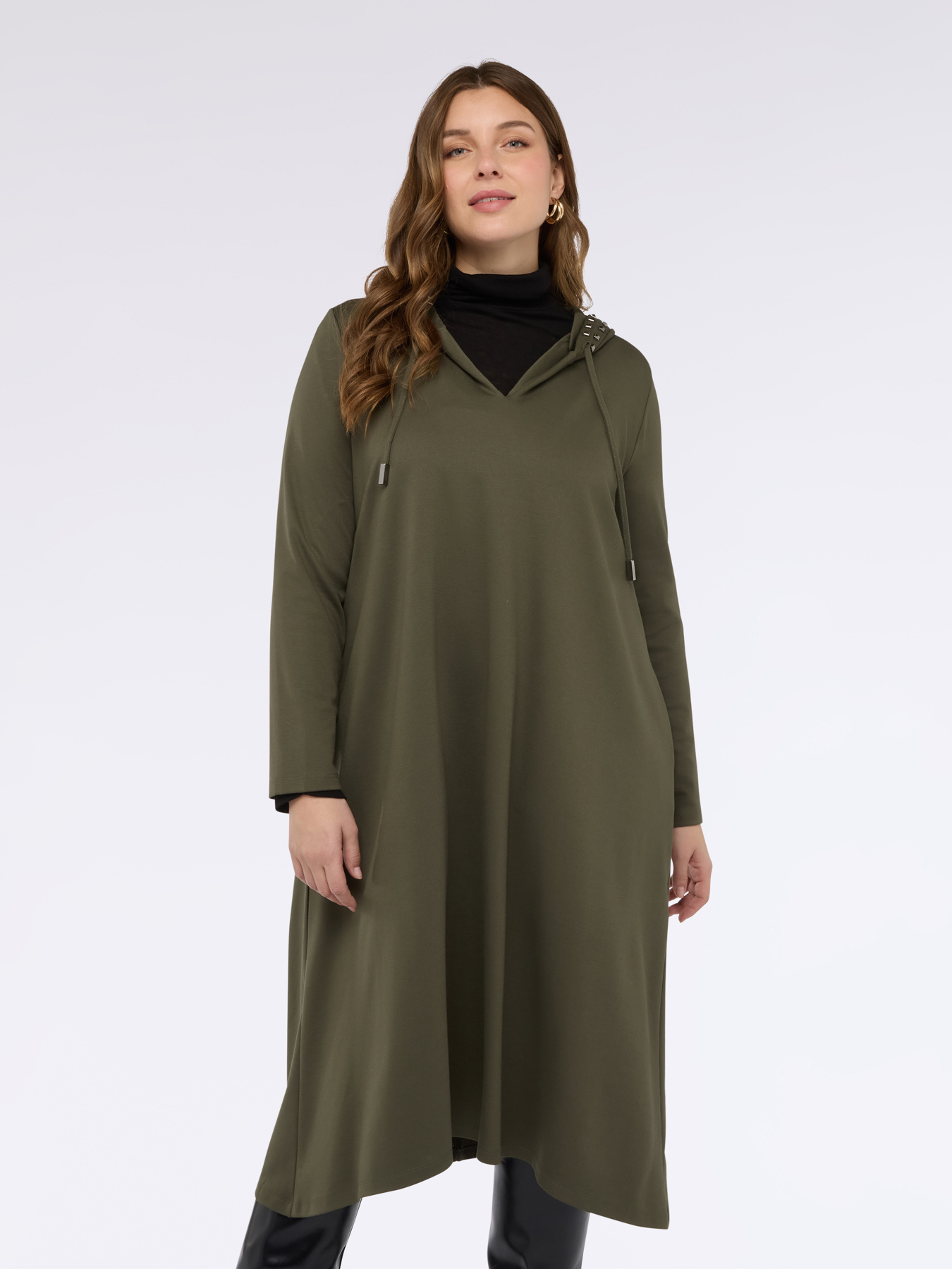 Vestito lungo con cappuccio image number 2