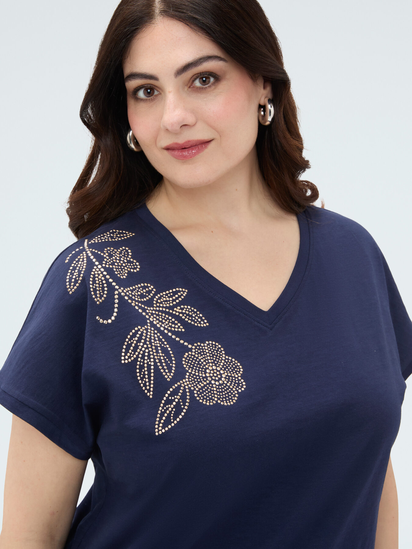 T-Shirt aus Baumwolle mit Blumenapplikation image number 3