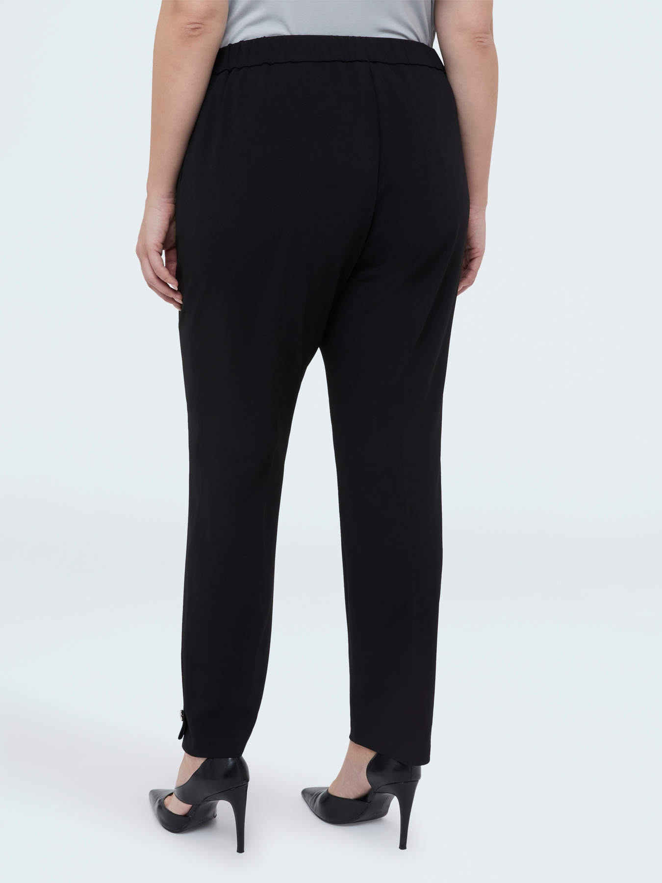 New York pants in stretch fabric image number 1