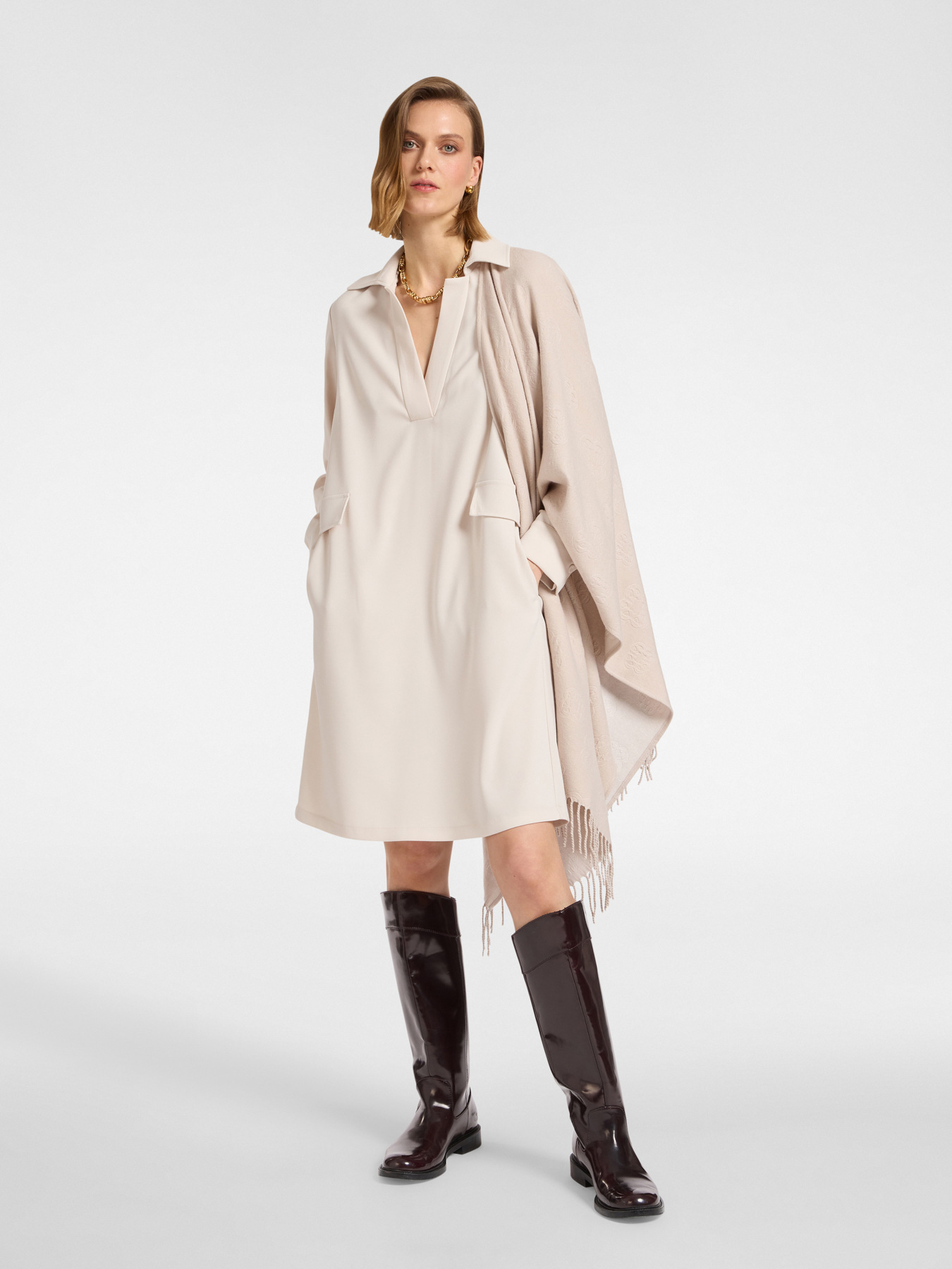 Vestido de cady elástico image number 0