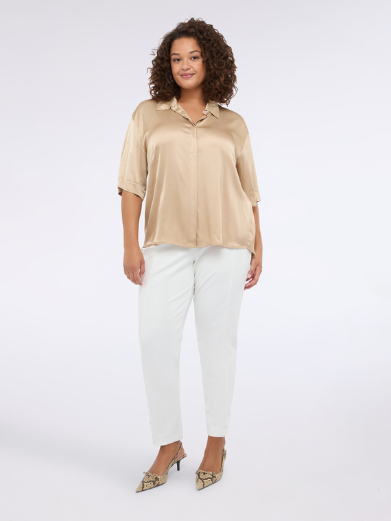 Camicia in raso stretch con maniche a tre quarti