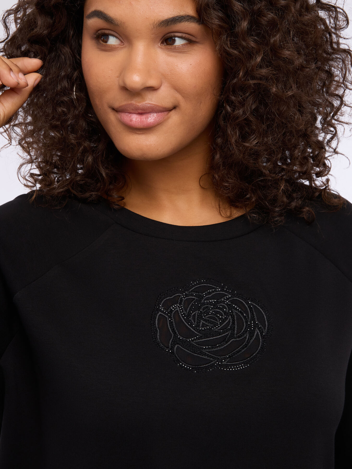 Sweat-shirt avec fleur en strass image number 3