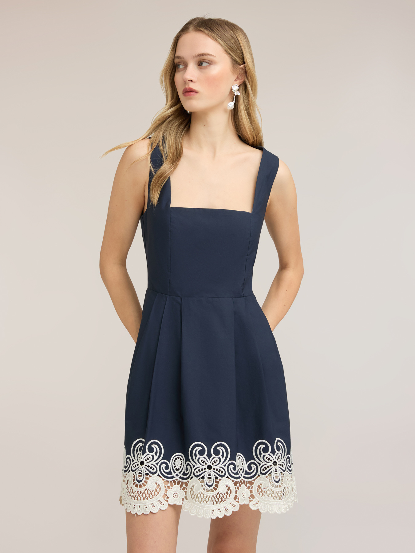 Rochie evazată din poplin cu dantelă sangallo image number 2