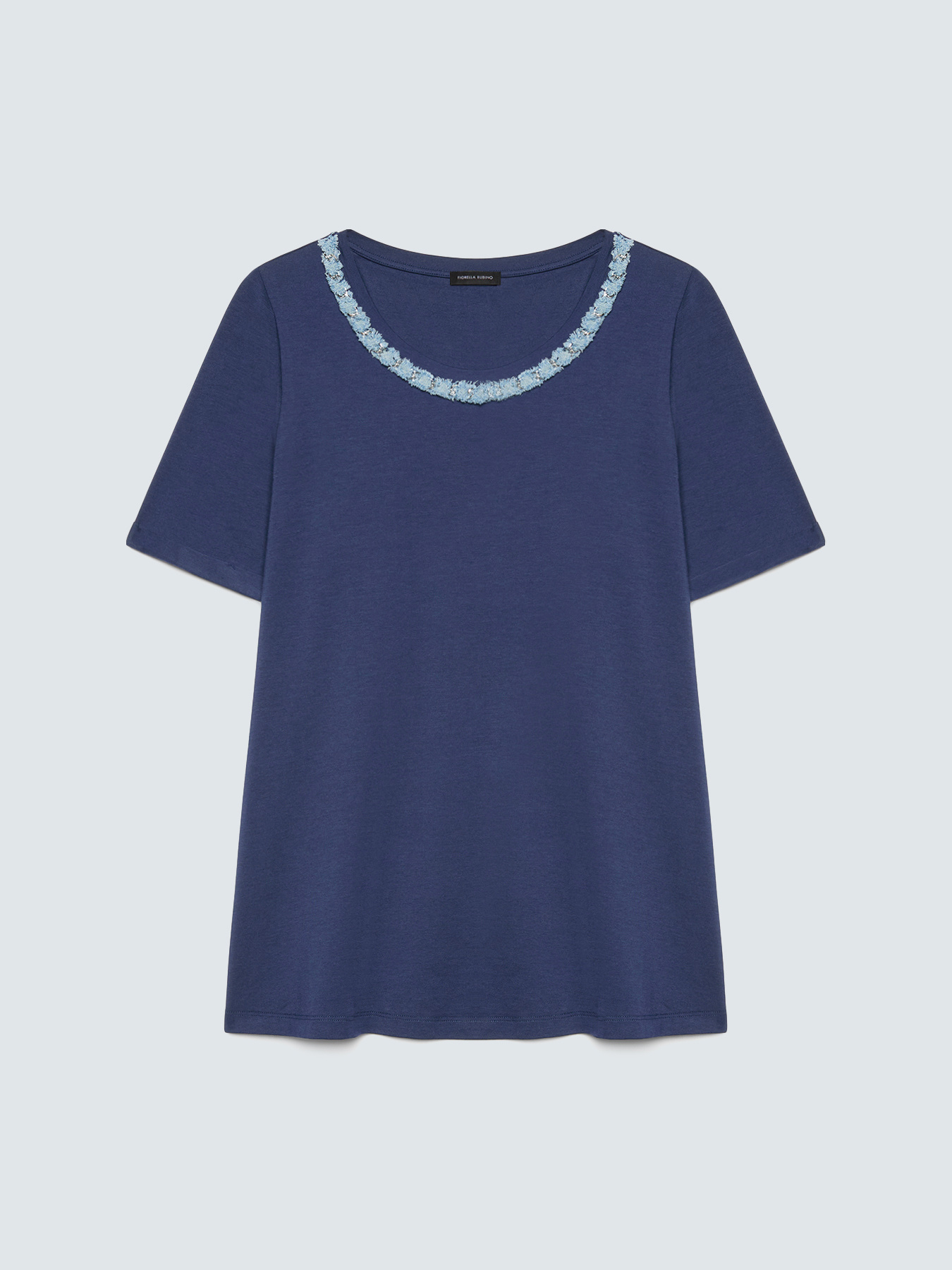 T-shirt en coton avec application sur l'encolure image number 4