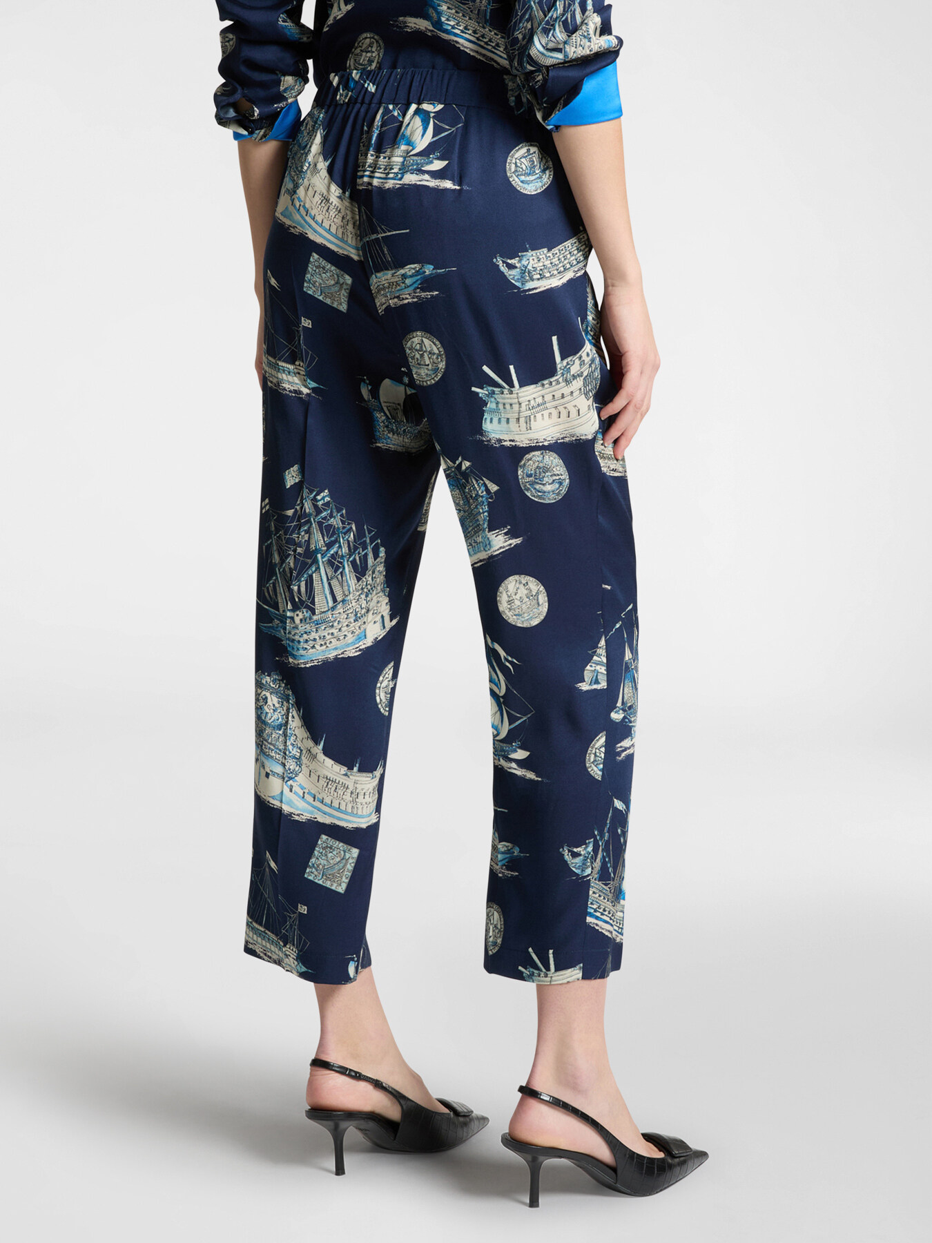 Pantalon avec imprimé de navires image number 1