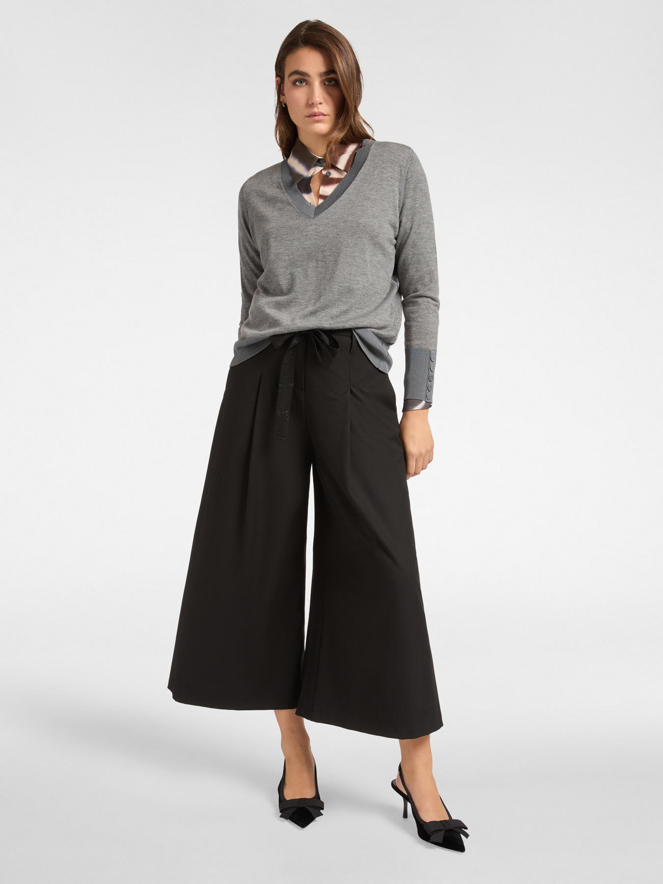 Soft touch wool sweater image number 2