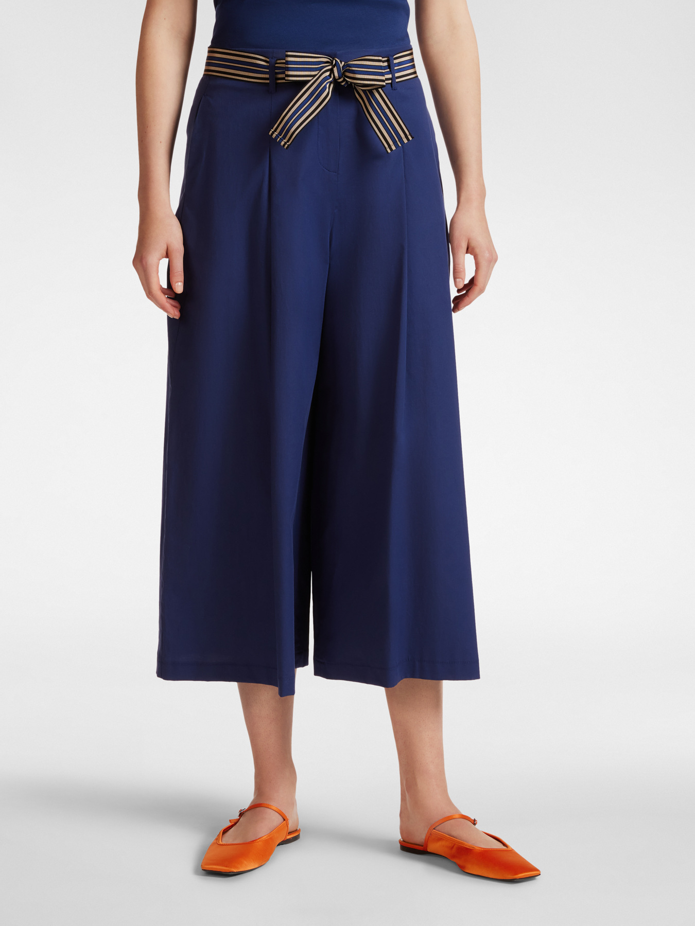 Pantalon large avec ceinture à rayures image number 2