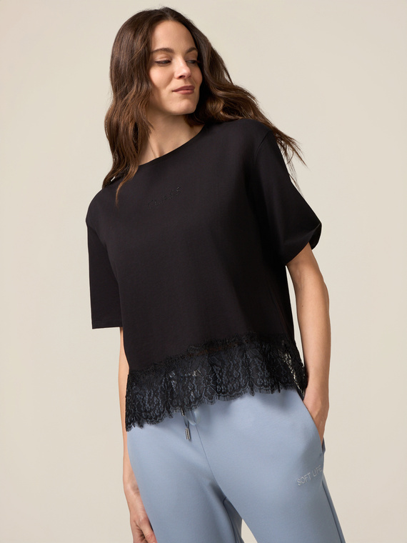 T-shirt with lace and lettering application