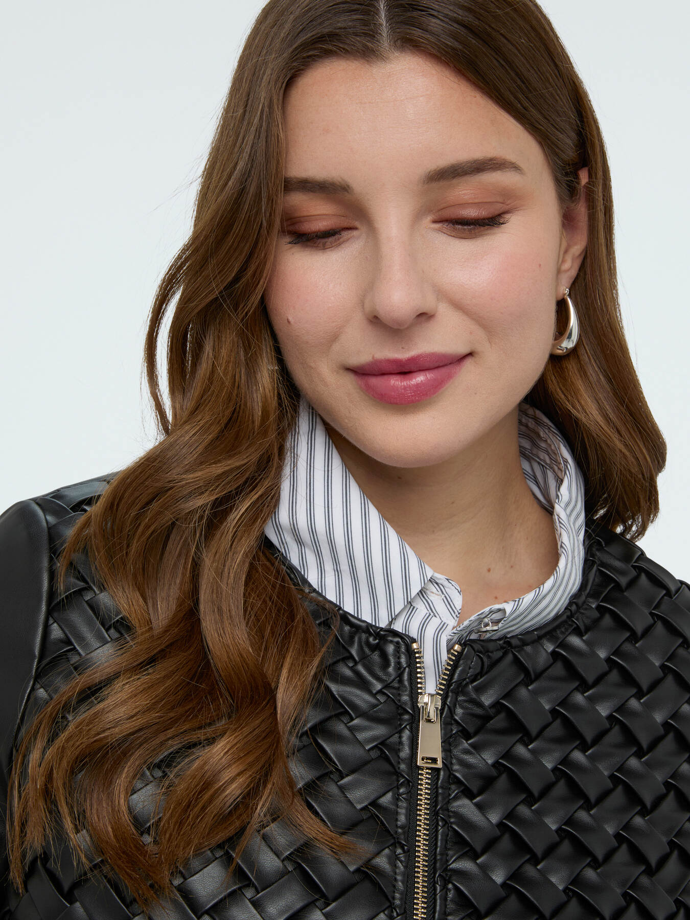 Giacca biker con lavorazione intrecciata image number 3