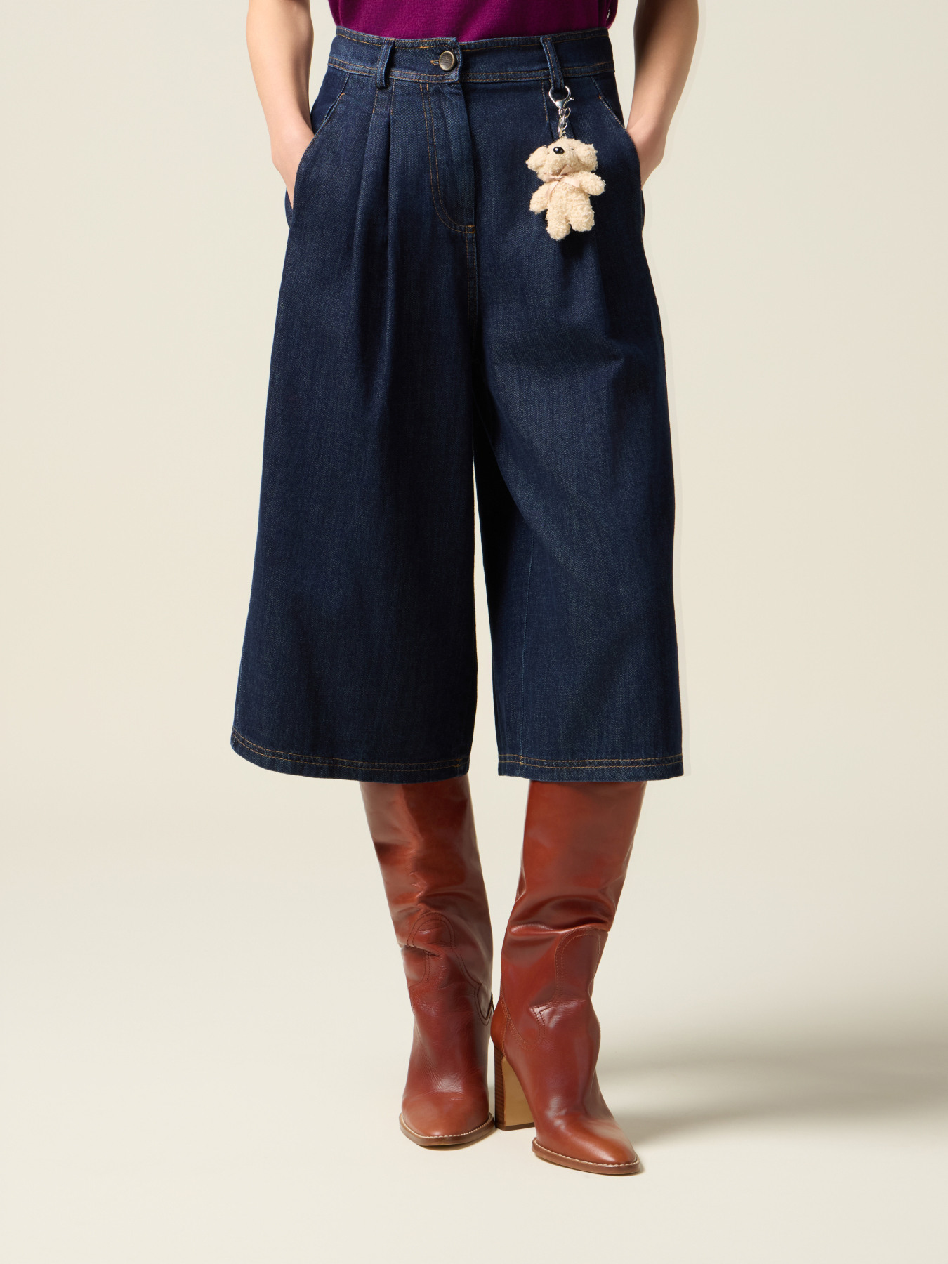 Bermuda in denim con charm image number 3